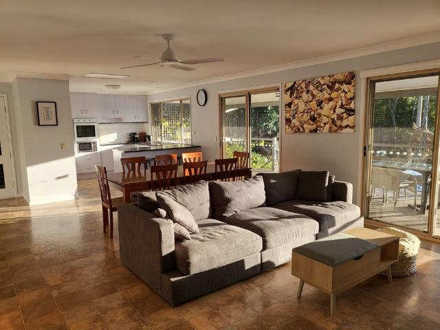 Room for rent in Bilambil Heights, New South Wales