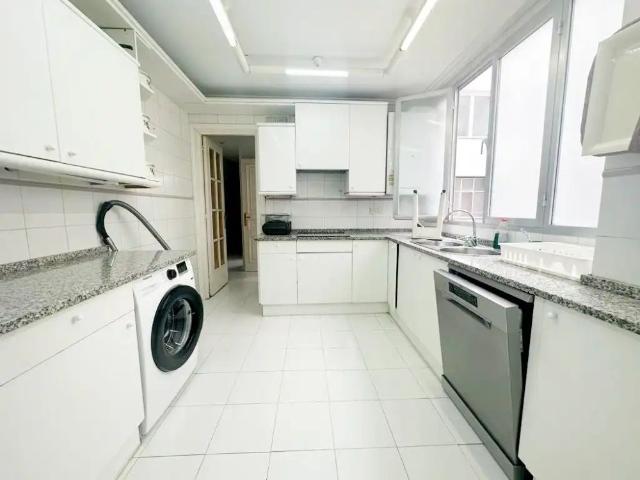 Apartamento en alquiler en Abando, Bilbao