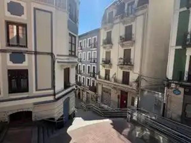 Apartamento en alquiler en Ibaiondo, Bilbao