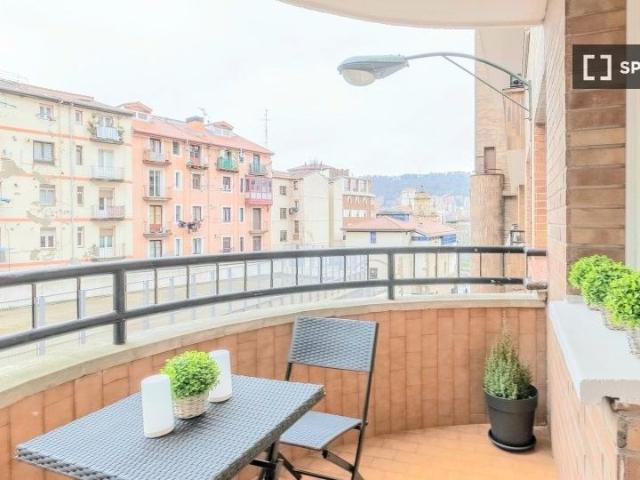 Apartamento en alquiler en Ibaiondo, Bilbao