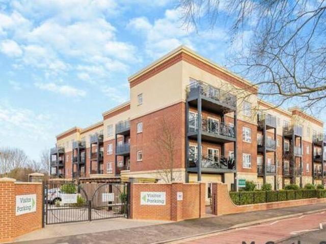 House for sale in Bromsgrove, Worcestershire