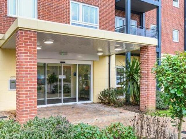 House for sale in Bromsgrove, Worcestershire