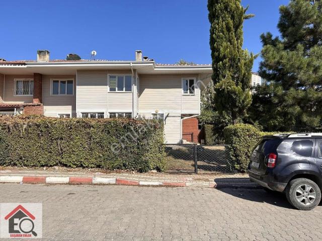 Söğüt içerisinde satılık Villa