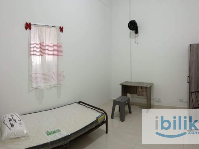 Room for rent in Malaka