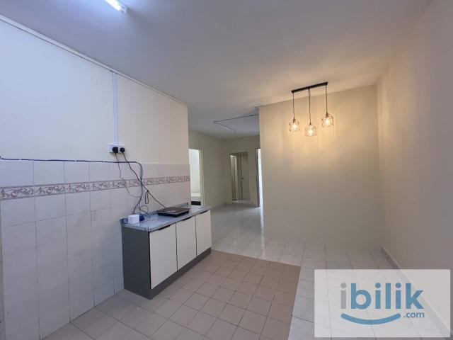 Room for rent in Petaling, Damansara Damai