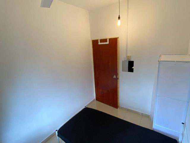 Room for rent in Petaling, Alam Impian