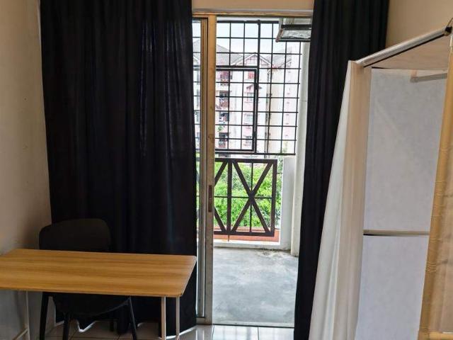 Room for rent in Petaling, Alam Impian