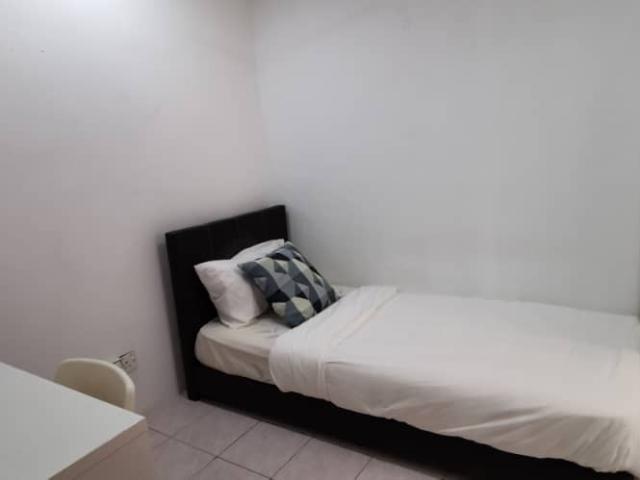 Room for rent in Petaling, Alam Impian