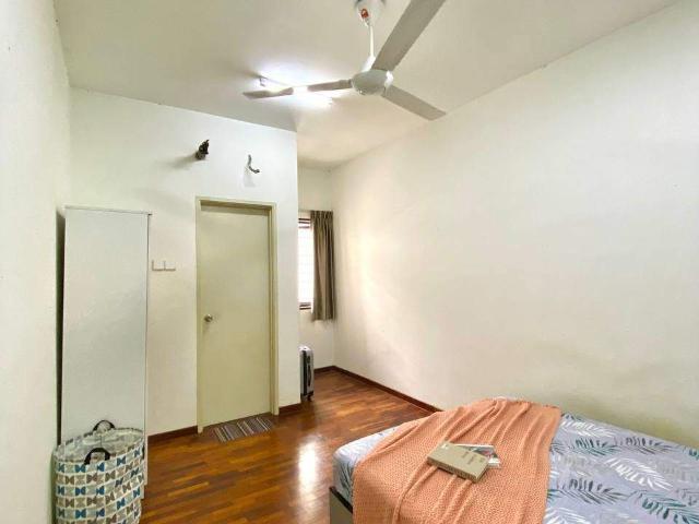 Room for rent in Petaling, Subang Jaya