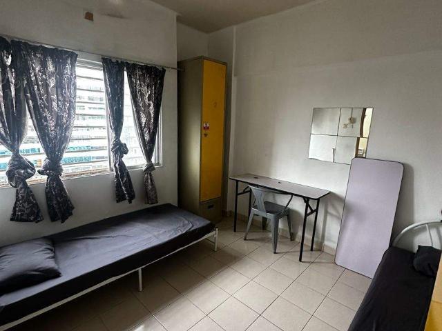 Room for rent in Petaling, Alam Impian