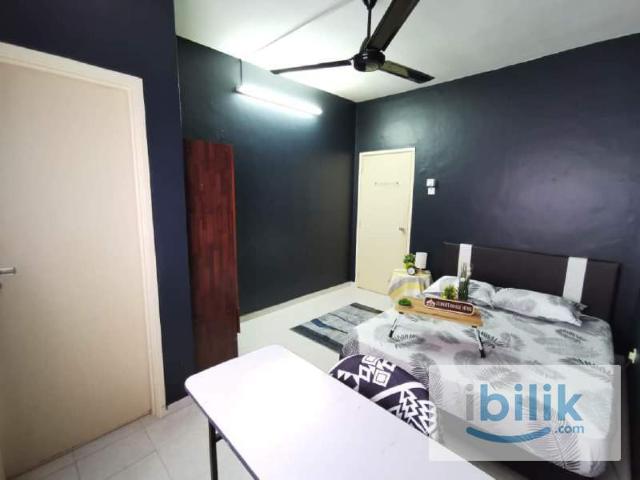 Room for rent in Sendayan Village, Negeri Sembilan