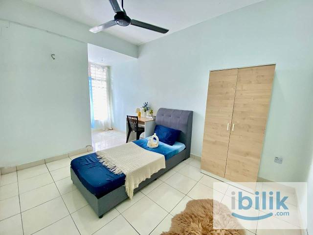 Room for rent in Kajang Plaza, Majlis Perbandaran Kajang