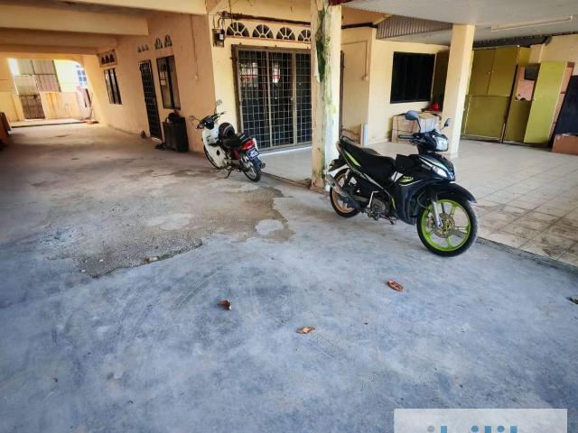 Room for rent in Muar, Johor