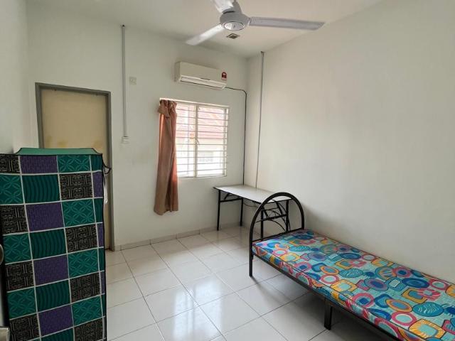 House for rent in Petaling, Alam Impian