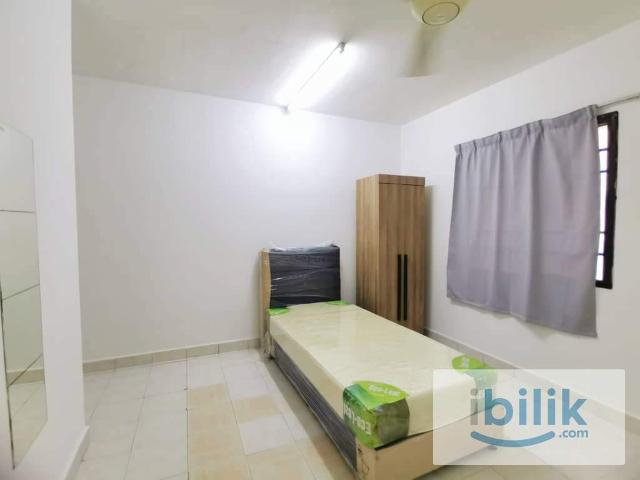 Room for rent in Petaling, Damansara Damai