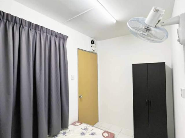 Room for rent in PJU 8, Petaling Jaya