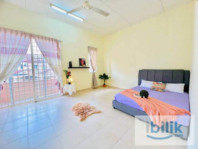 Room for rent in Sendayan Village, Negeri Sembilan