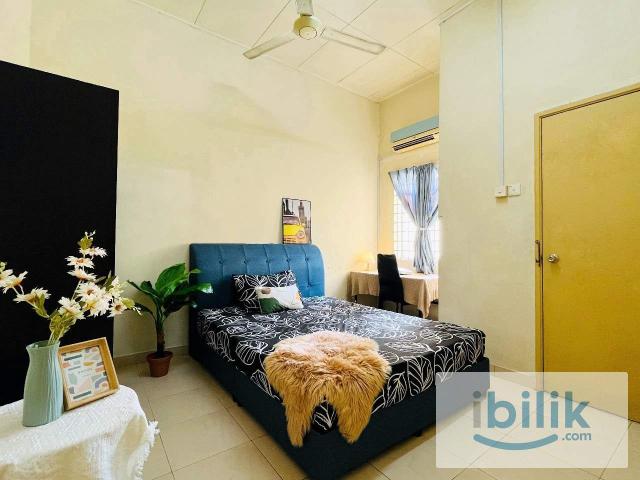 Room for rent in Sendayan Village, Negeri Sembilan