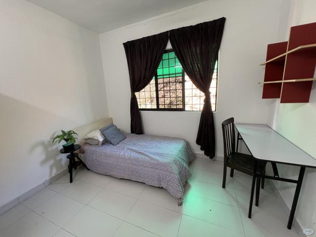 Room for rent in Kajang, Langat