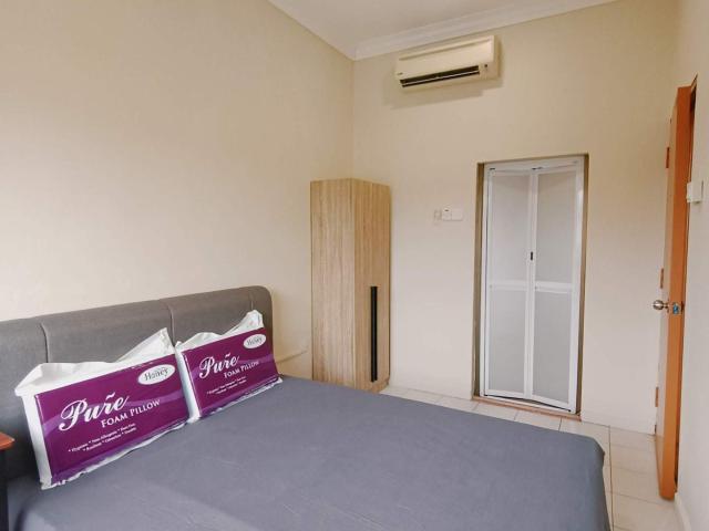 Room for rent in Plentong, Johor