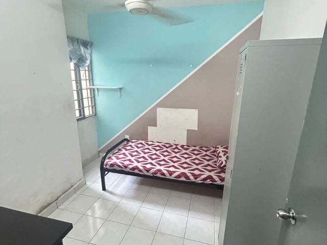 Room for rent in Petaling, Damansara Damai