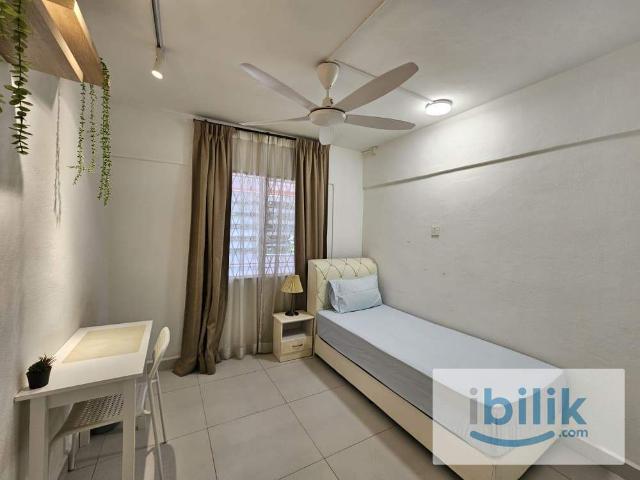 Room for rent in Wellesley, Penang