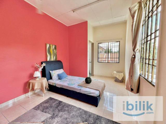 Room for rent in Kajang Plaza, Majlis Perbandaran Kajang