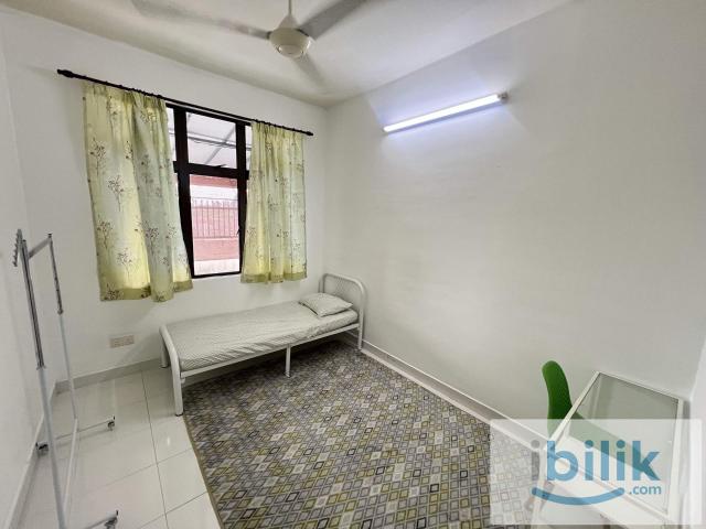 Room for rent in PJU 5, Petaling Jaya
