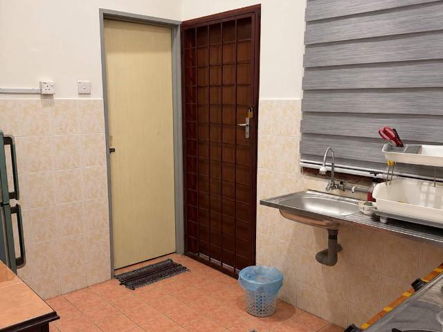 Room for rent in Perak