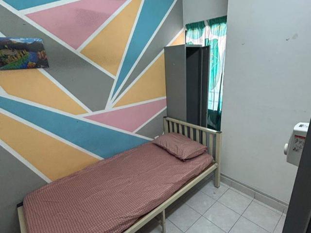 Room for rent in Petaling, Damansara Damai