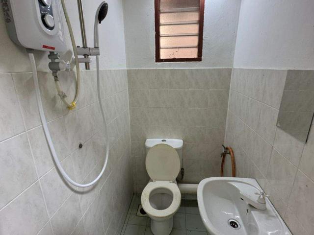 Room for rent in Petaling, Damansara Damai
