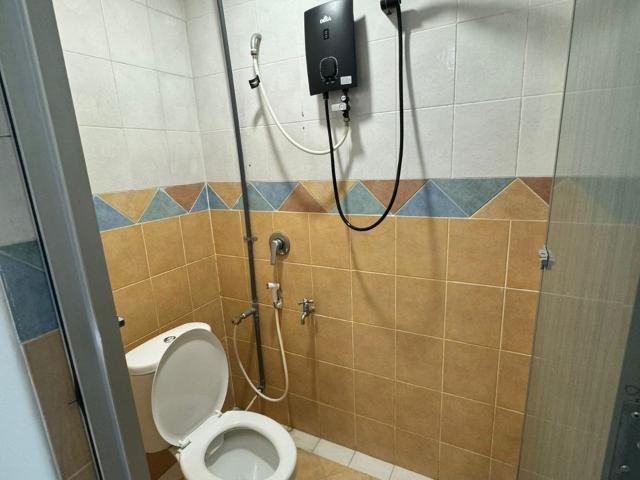 Room for rent in Petaling, Alam Impian