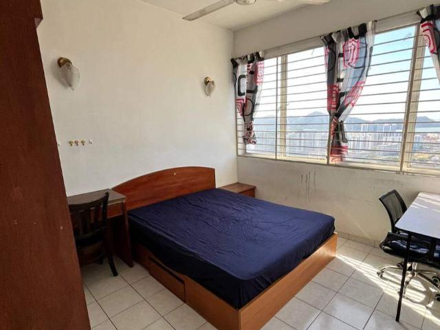 Room for rent in Mukim 13, Georgetown