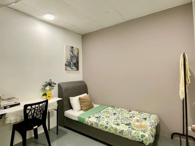 Room for rent in Petaling, Alam Impian