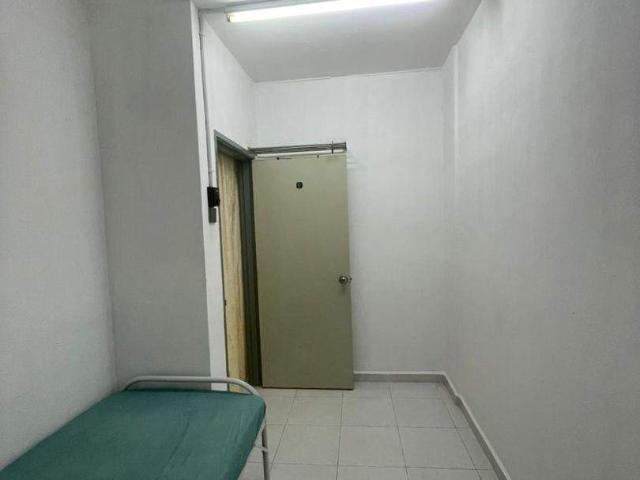 Room for rent in Bandar Tasik Selatan, Kuala Lumpur