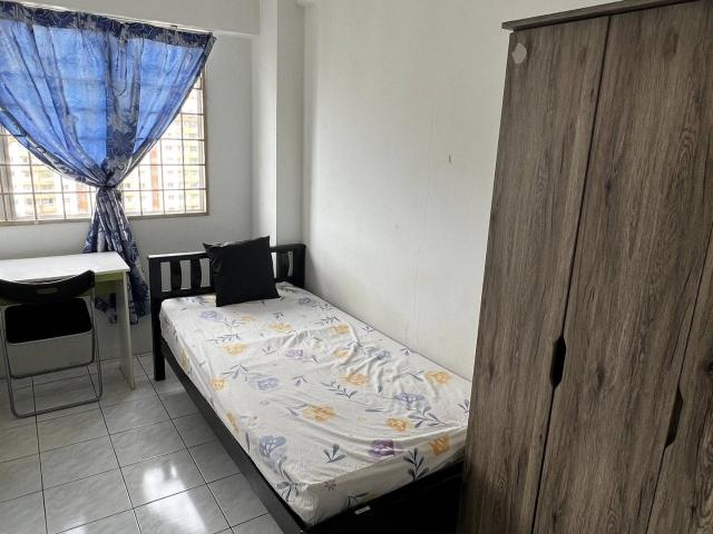 Room for rent in Taman Koperasi LLN, Majlis Perbandaran Kajang