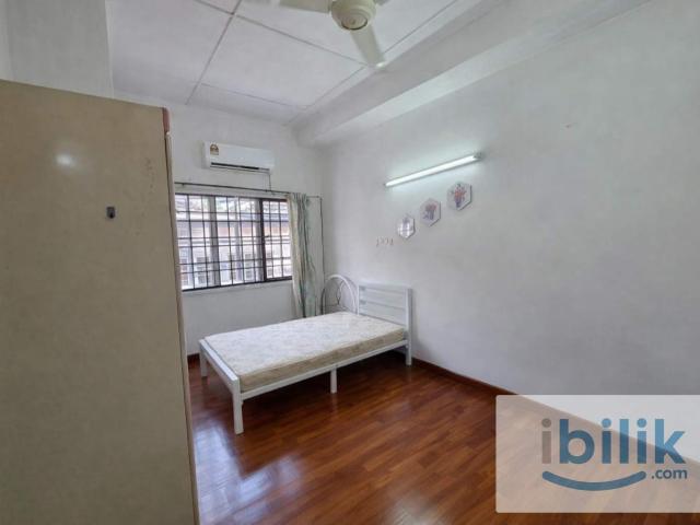 Room for rent in Petaling, Subang Jaya