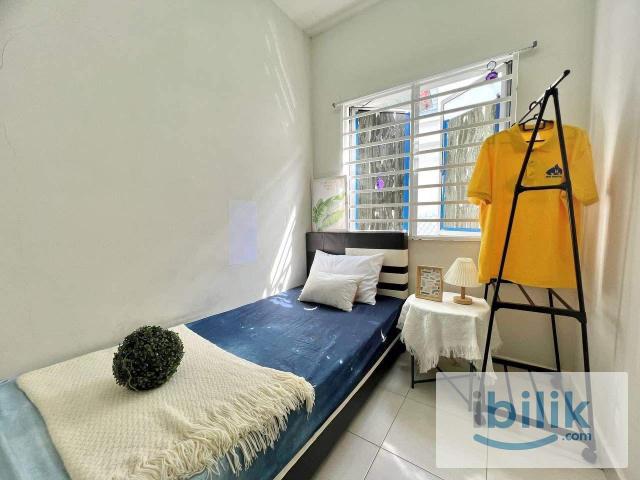 Room for rent in Sendayan Village, Negeri Sembilan