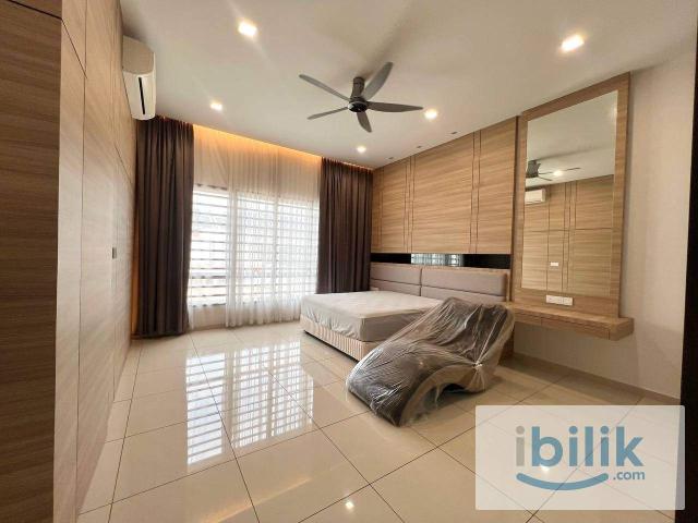 Room for rent in Sendayan Village, Negeri Sembilan