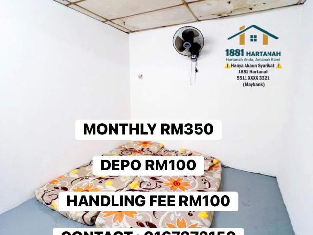 Room for rent in Taman Desa Idaman, Kulai