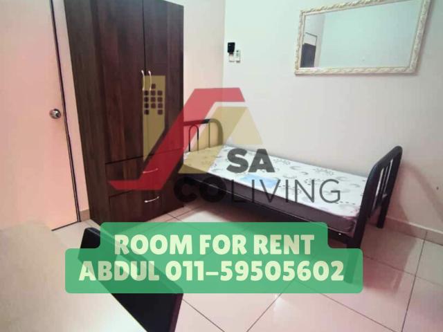 Room for rent in Petaling, Alam Impian