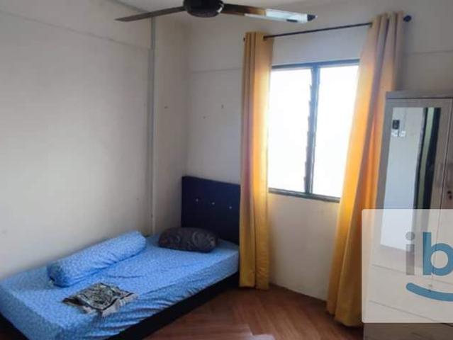 Room for rent in Wellesley, Penang