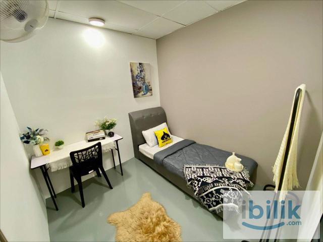 Room for rent in Petaling, Alam Impian