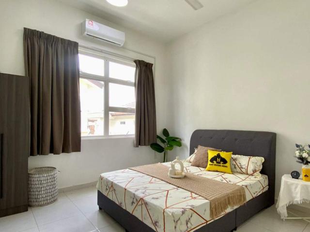 Room for rent in Sendayan Village, Negeri Sembilan