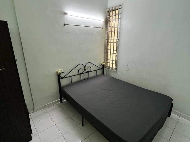 Room for rent in Georgetown, Penang