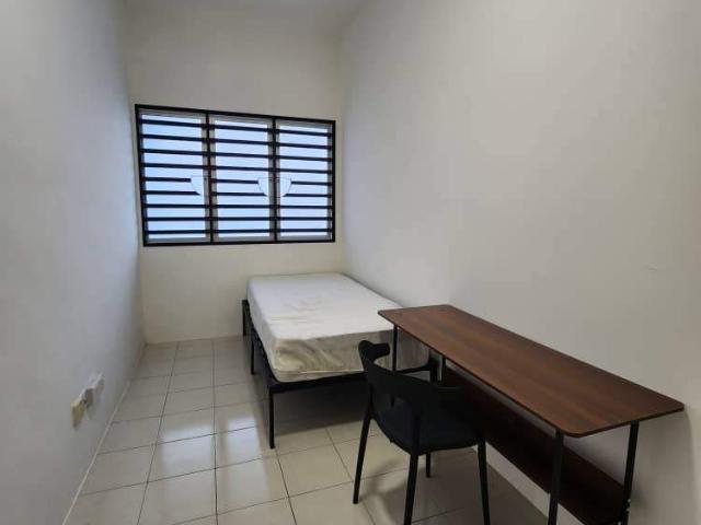 Room for rent in Wellesley, Penang