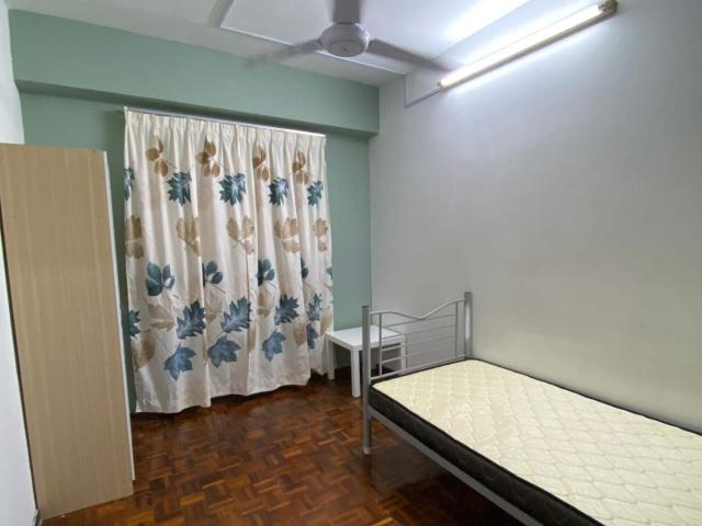 Room for rent in Country Heights Damansara, Kuala Lumpur