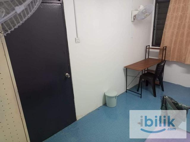 Room for rent in Taman Cheras, Kuala Lumpur