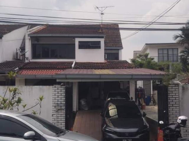 Room for rent in Taman Bangsar, Kuala Lumpur