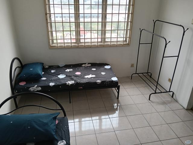 Room for rent in Petaling, Damansara Damai